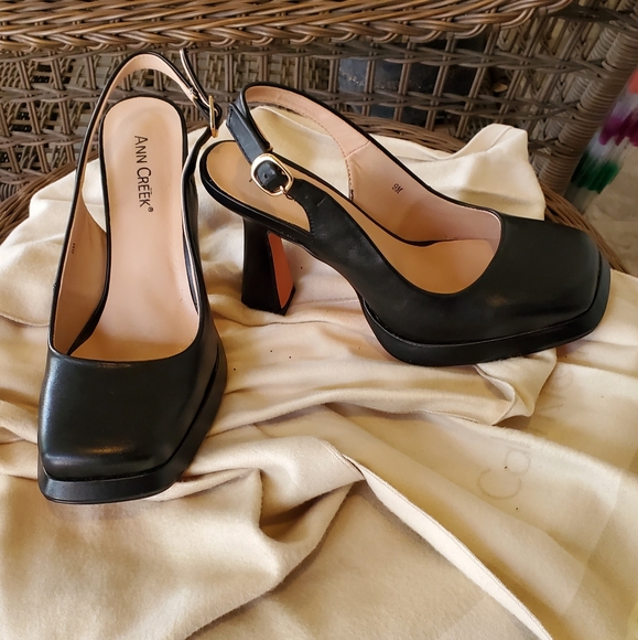 Black 8 1/2, Ann Creek heels - Picture 2 of 4